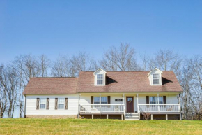 Charming Country Home with Deck - 20 Mi to Franklin